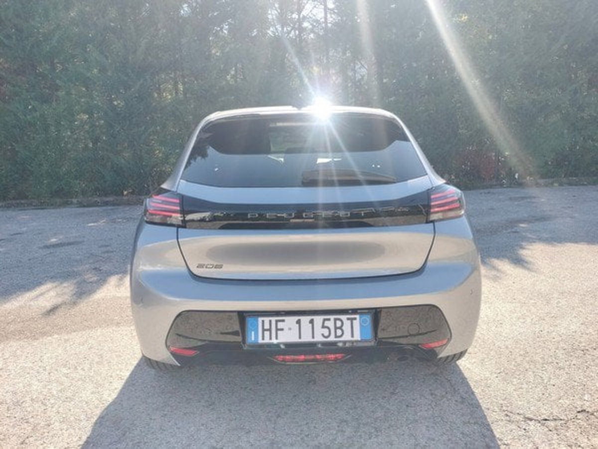 Peugeot 208 1.2 turbo Business 100cv (7)