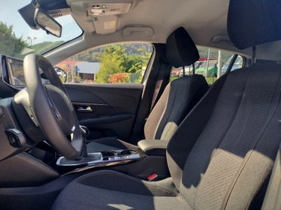 Peugeot 208 1.2 turbo Business 100cv (9)