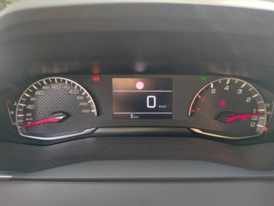 Peugeot 208 1.2 turbo Business 100cv (10)