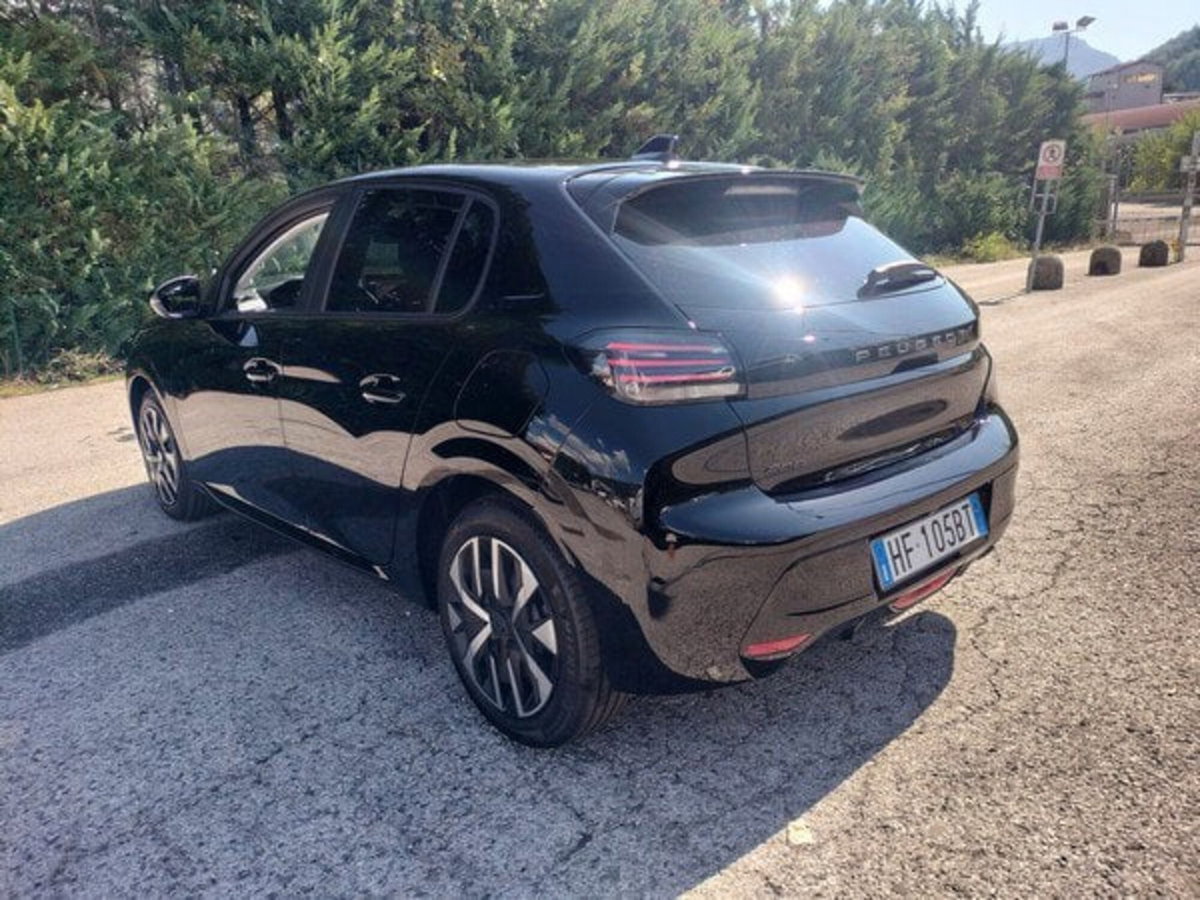 Peugeot 208 1.2 turbo Business 100cv (8)