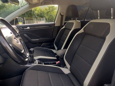 Volkswagen T-Roc 1.0 tsi Style 115cv (10)