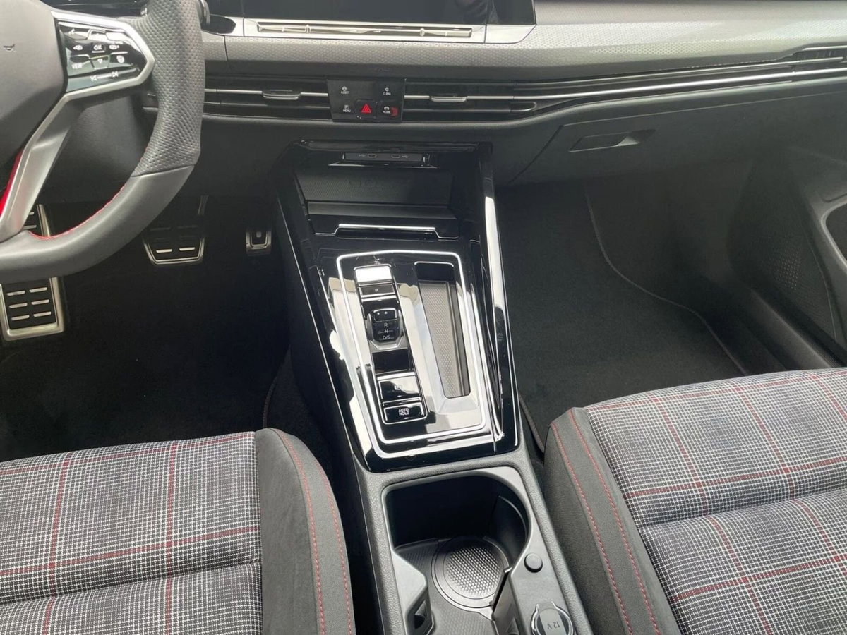 Volkswagen Golf GTI Clubsport 2.0 TSI DSG 5p. BlueMotion Technology (9)