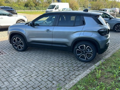 Jeep Avenger 1.2 turbo e-hybrid mhev Summit fwd 110cv edct6 (7)