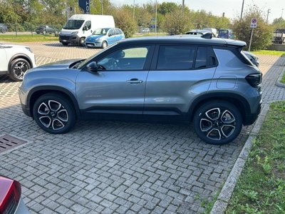 Jeep Avenger 1.2 turbo e-hybrid mhev Summit fwd 110cv edct6 (8)