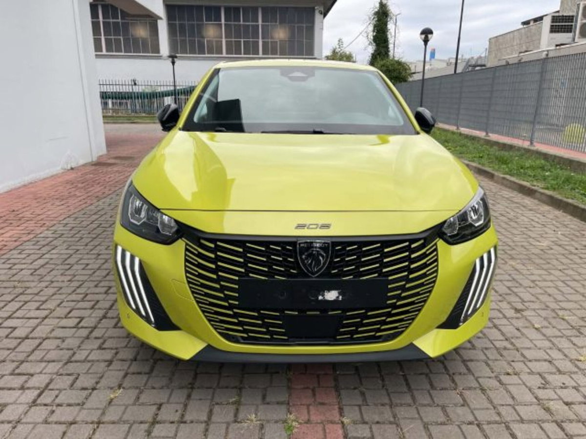 Peugeot 208 50 kWh Allure (2)