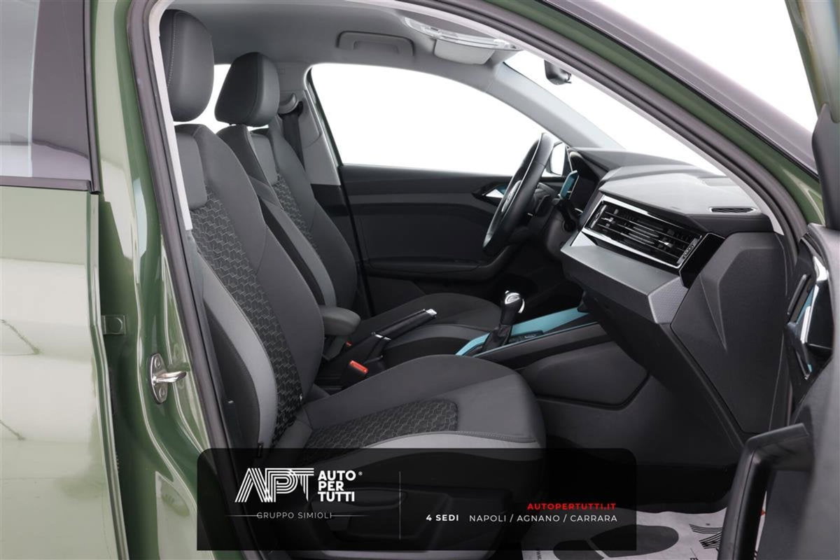 Audi A1 allstreet allstreet 35 TFSI S tronic Identity Contrast (18)