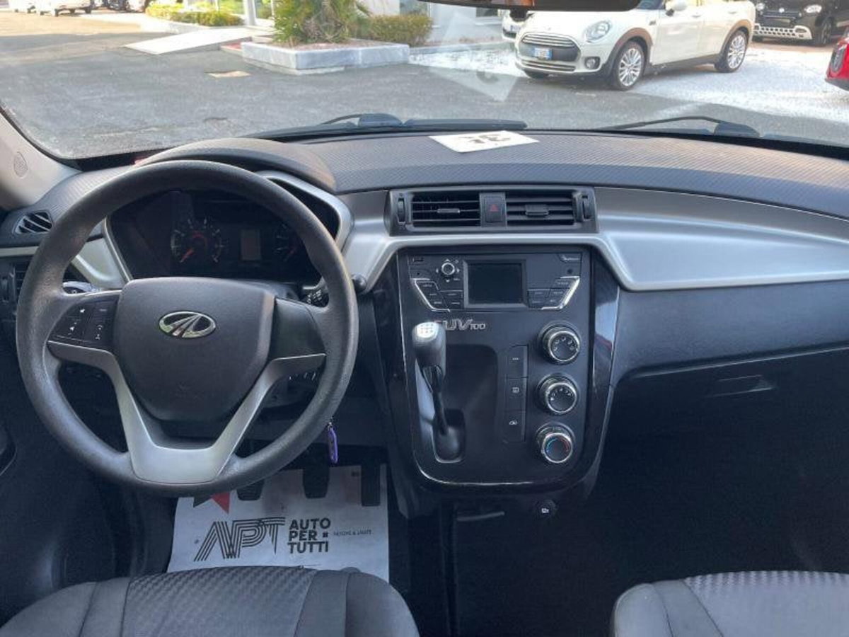 Mahindra KUV100 1.2 K8 (11)