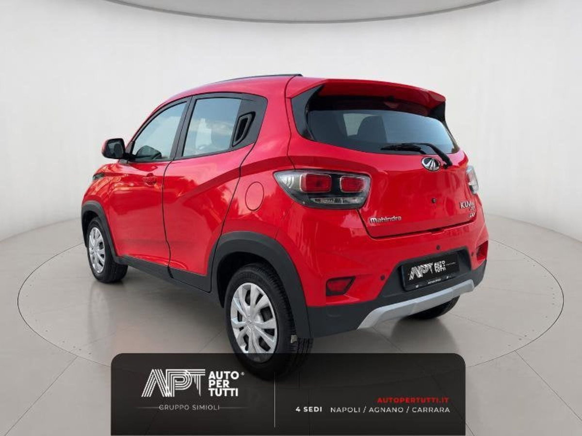 Mahindra KUV100 1.2 K8 (4)