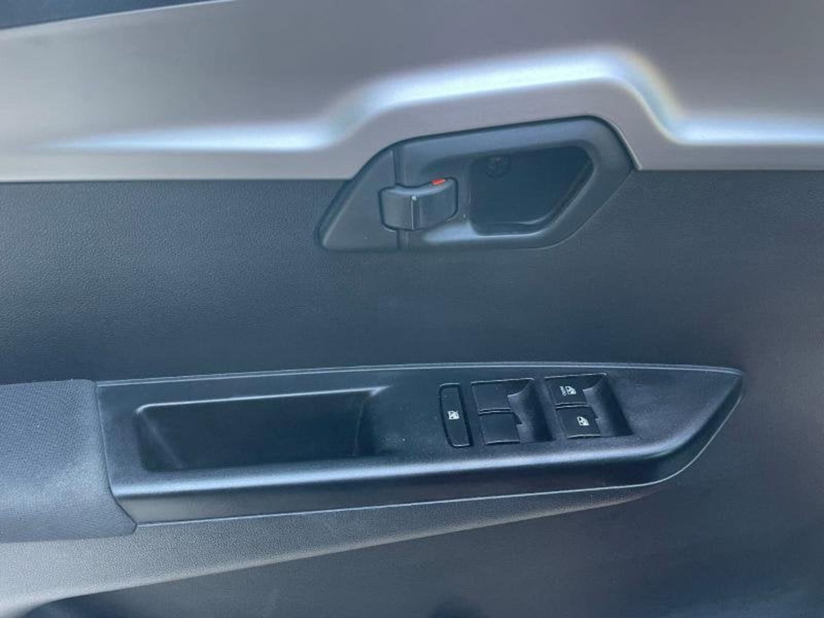 Mahindra KUV100 1.2 K8 (7)