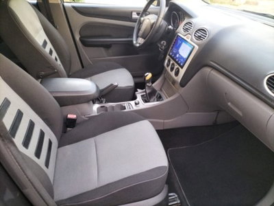Ford Focus Station Wagon 1.6 TDCi (90CV) SW Tit. (10)