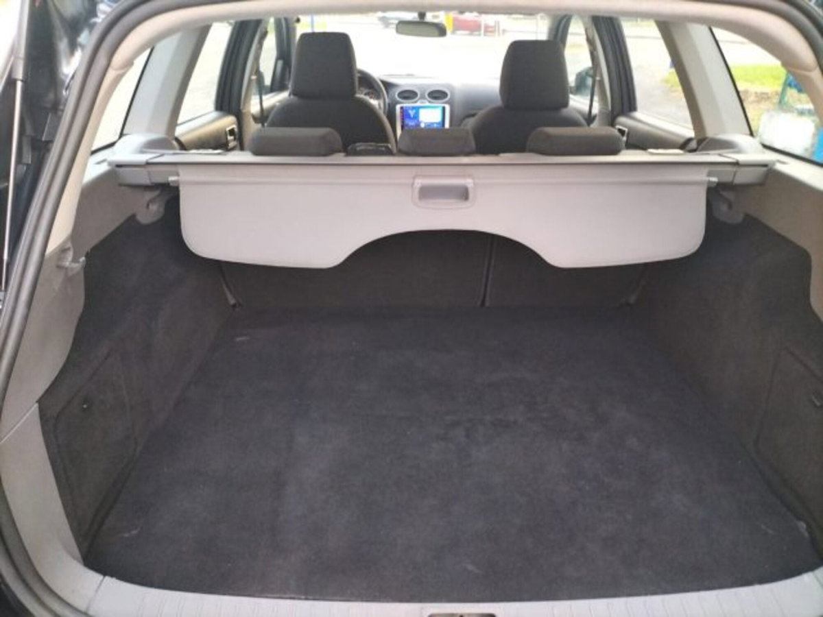 Ford Focus Station Wagon 1.6 TDCi (90CV) SW Tit. (13)