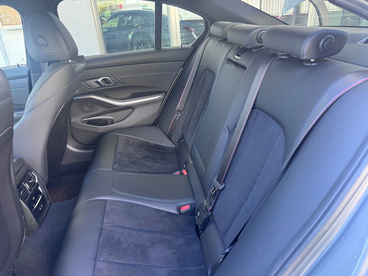 BMW Serie 3 320d 48V Msport (19)