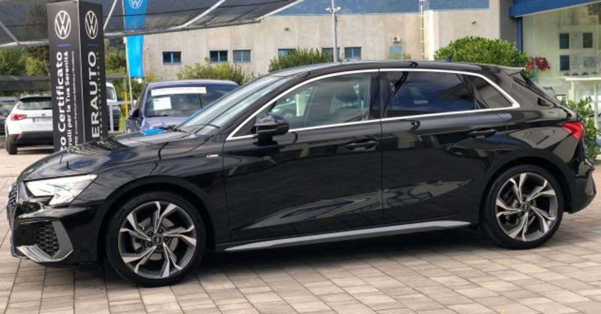 Audi A3 Sportback 30 TFSI S line edition (3)