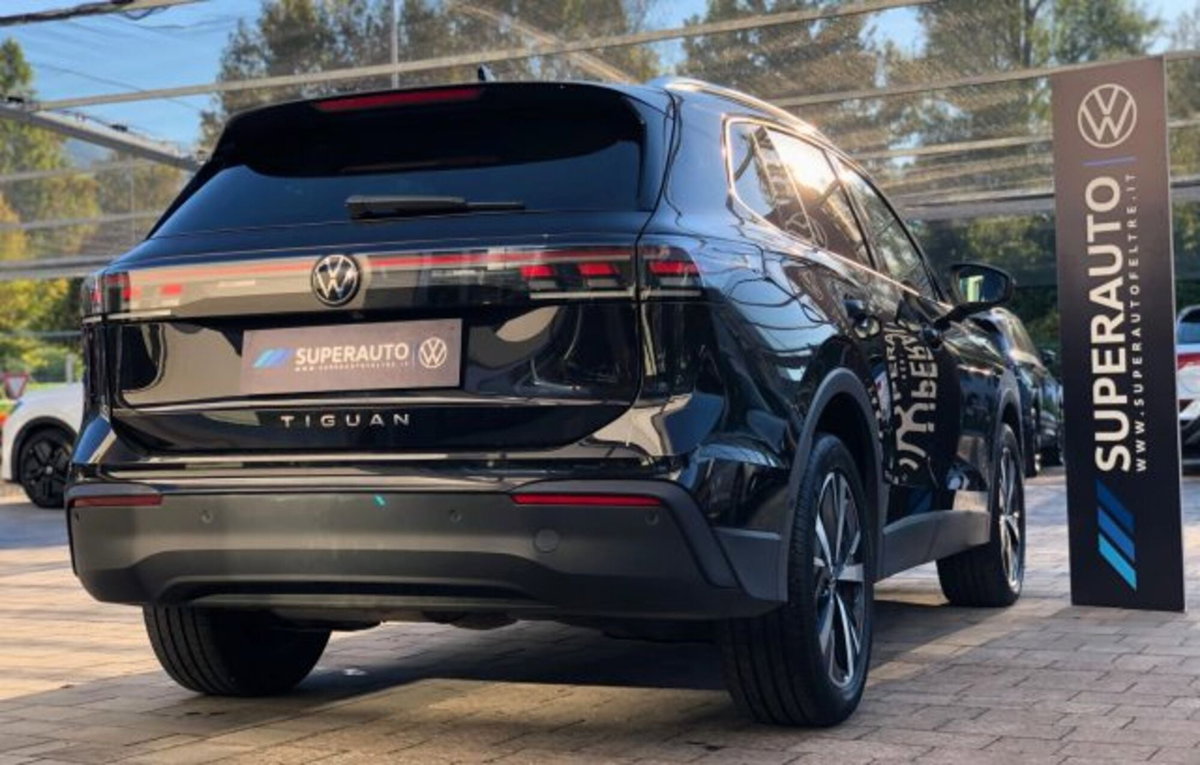 Volkswagen Tiguan 2.0 tdi Edition 20 150cv dsg (4)