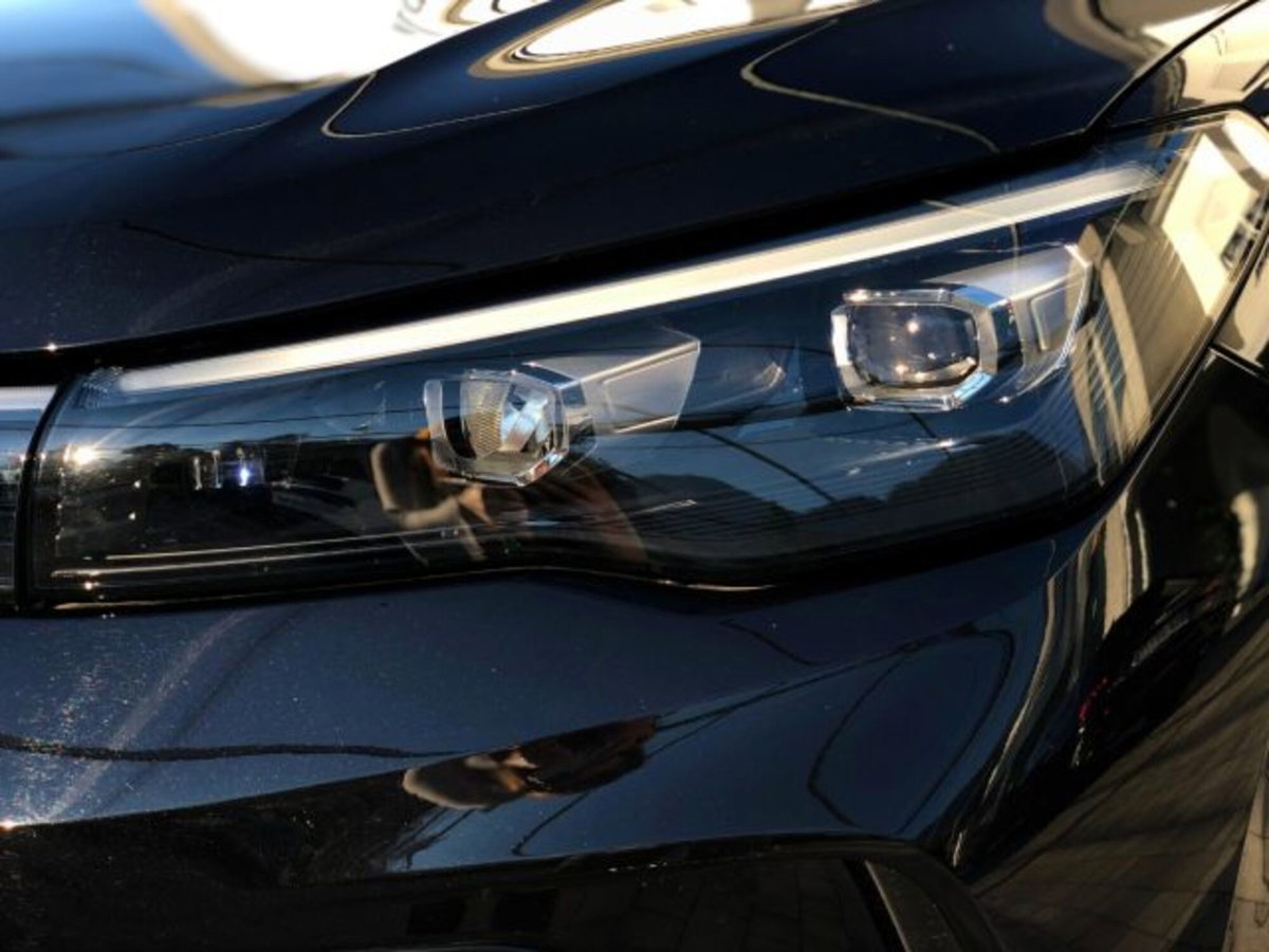Volkswagen Tiguan 2.0 tdi Edition 20 150cv dsg (6)