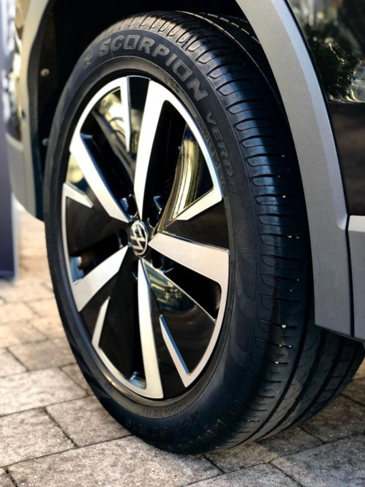 Volkswagen Tiguan 2.0 tdi Edition 20 150cv dsg (8)