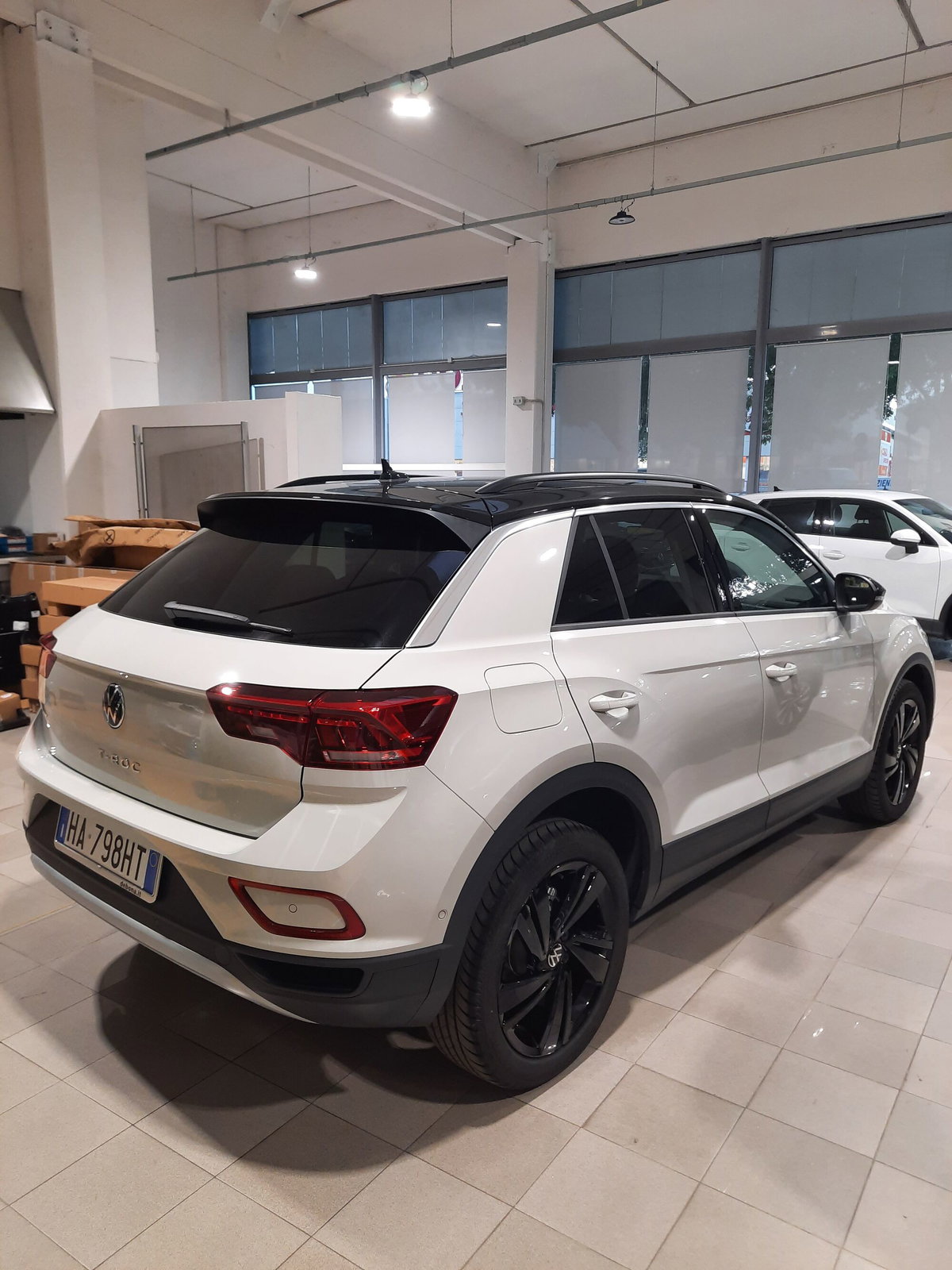 Volkswagen T-Roc 1.0 tsi Sport 115cv (4)