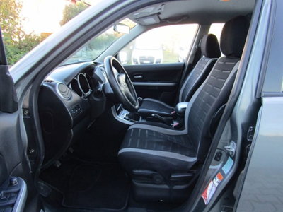 Suzuki Grand Vitara 1.9 DDiS 5 porte Crossover (8)