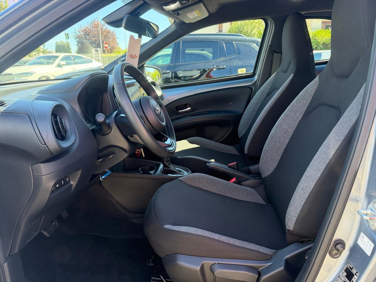 Toyota Aygo X 1.0 VVT-i 72 CV 5p. Undercover S-CVT (15)
