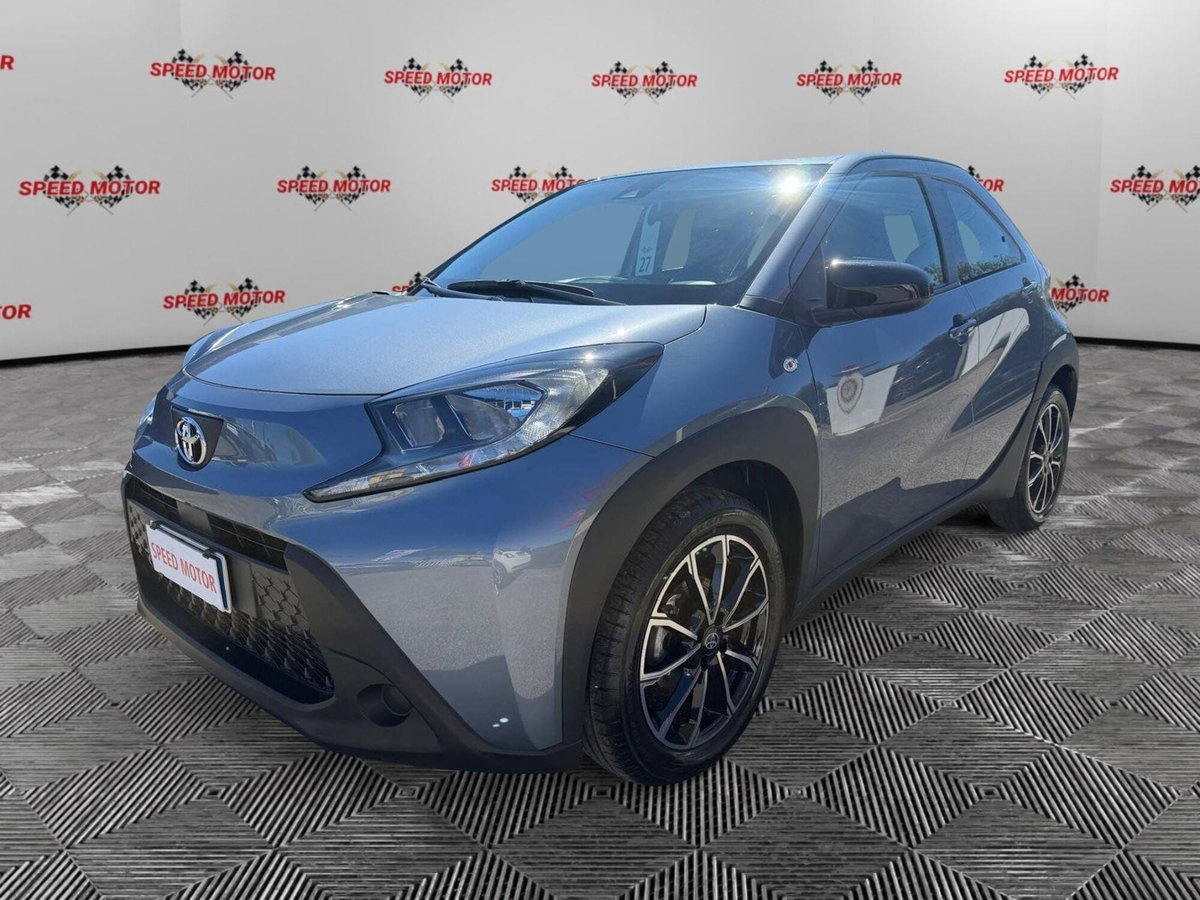 Toyota Aygo X 1.0 VVT-i 72 CV 5p. Undercover S-CVT (4)