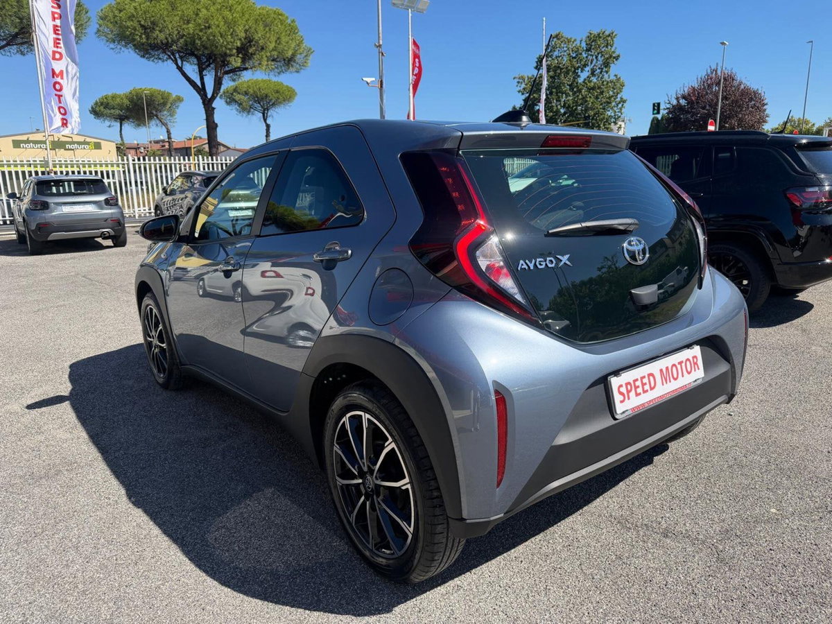 Toyota Aygo X 1.0 VVT-i 72 CV 5p. Undercover S-CVT (7)