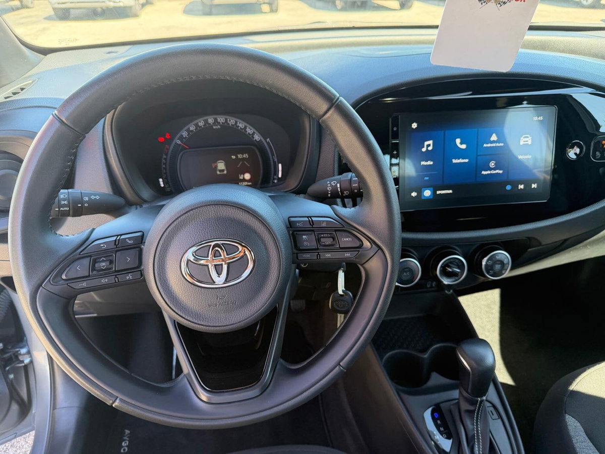 Toyota Aygo X 1.0 VVT-i 72 CV 5p. Undercover S-CVT (9)