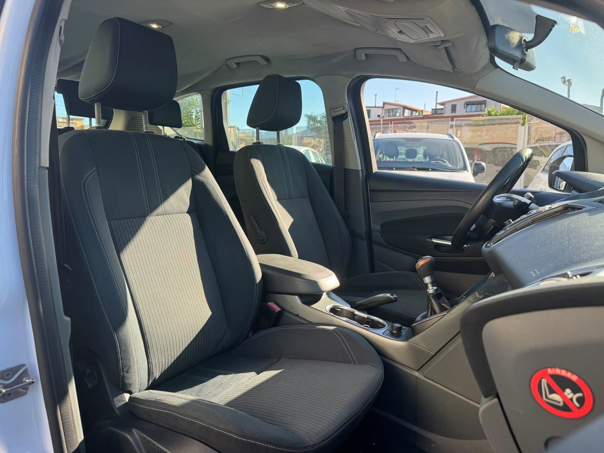 Ford C-Max 1.6 TDCi 115CV Titanium (10)