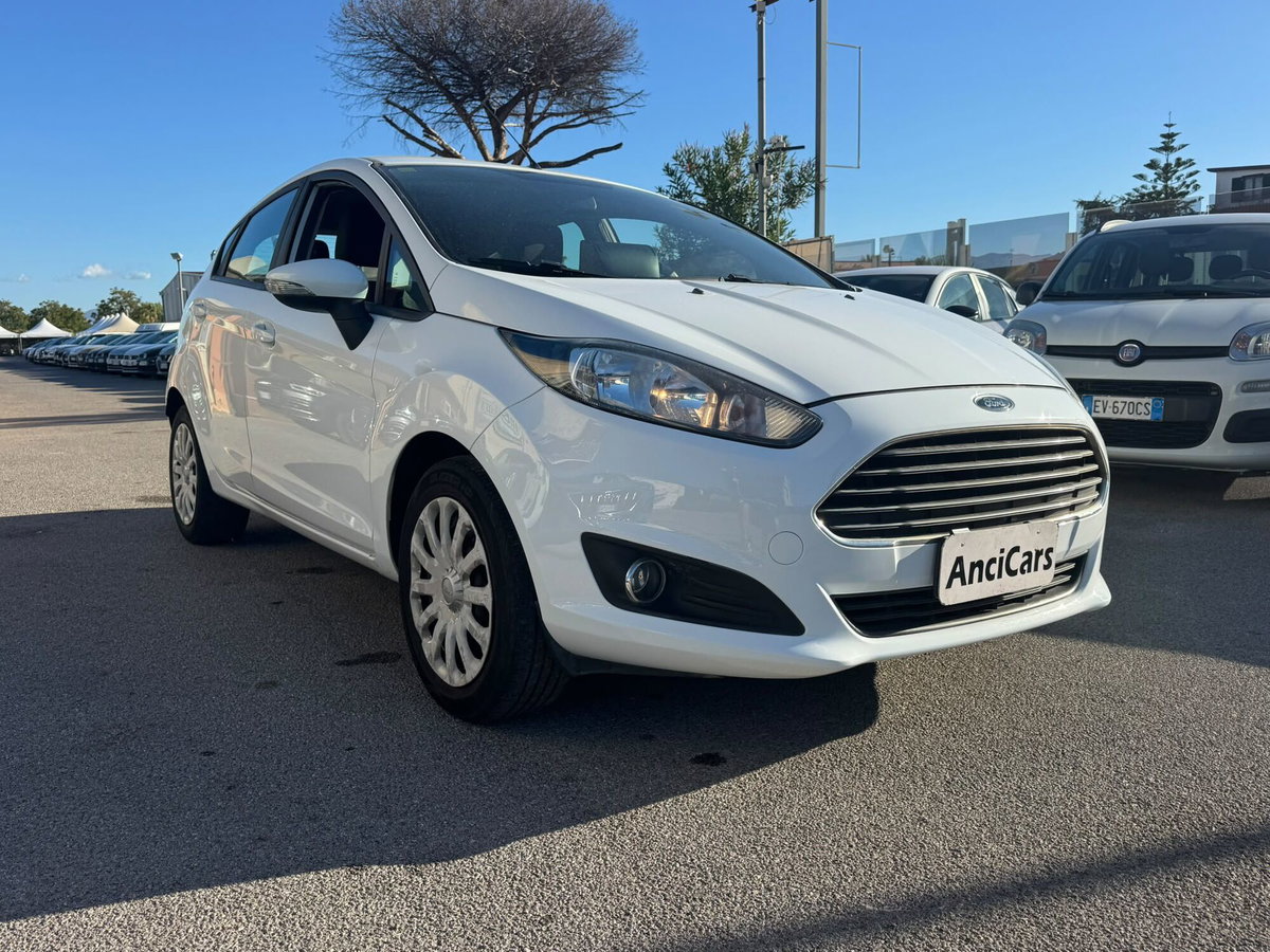 Ford Fiesta 1.0 80CV 5 porte (2)