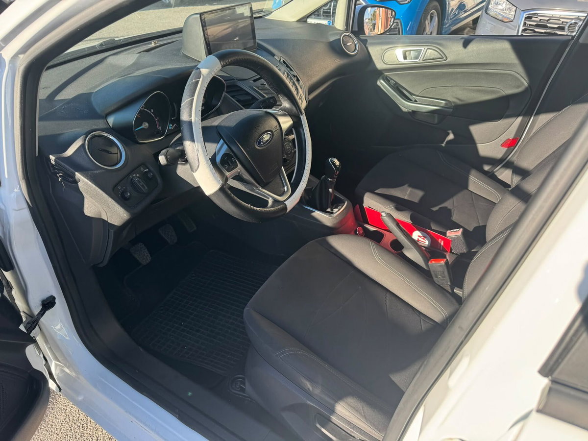 Ford Fiesta 1.0 80CV 5 porte (5)