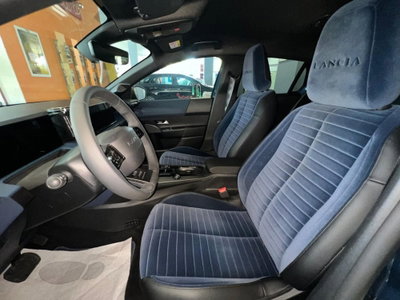 Lancia Ypsilon 1.2 mhev Edizione Limitata Cassina e-dct (10)
