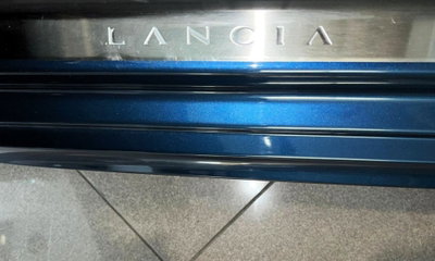 Lancia Ypsilon 1.2 mhev Edizione Limitata Cassina e-dct (13)
