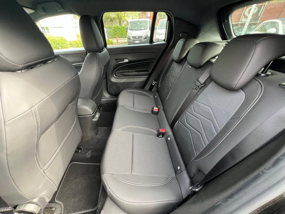Jeep Avenger 1.2 turbo e-hybrid mhev Summit fwd 110cv edct6 (17)