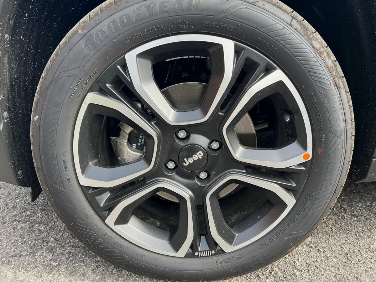 Jeep Avenger 1.2 turbo e-hybrid mhev Summit fwd 110cv edct6 (9)