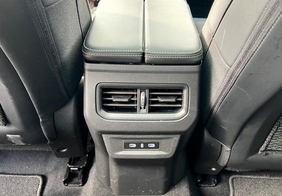 Renault Austral 1.2 full hybrid Iconic 200cv auto (16)