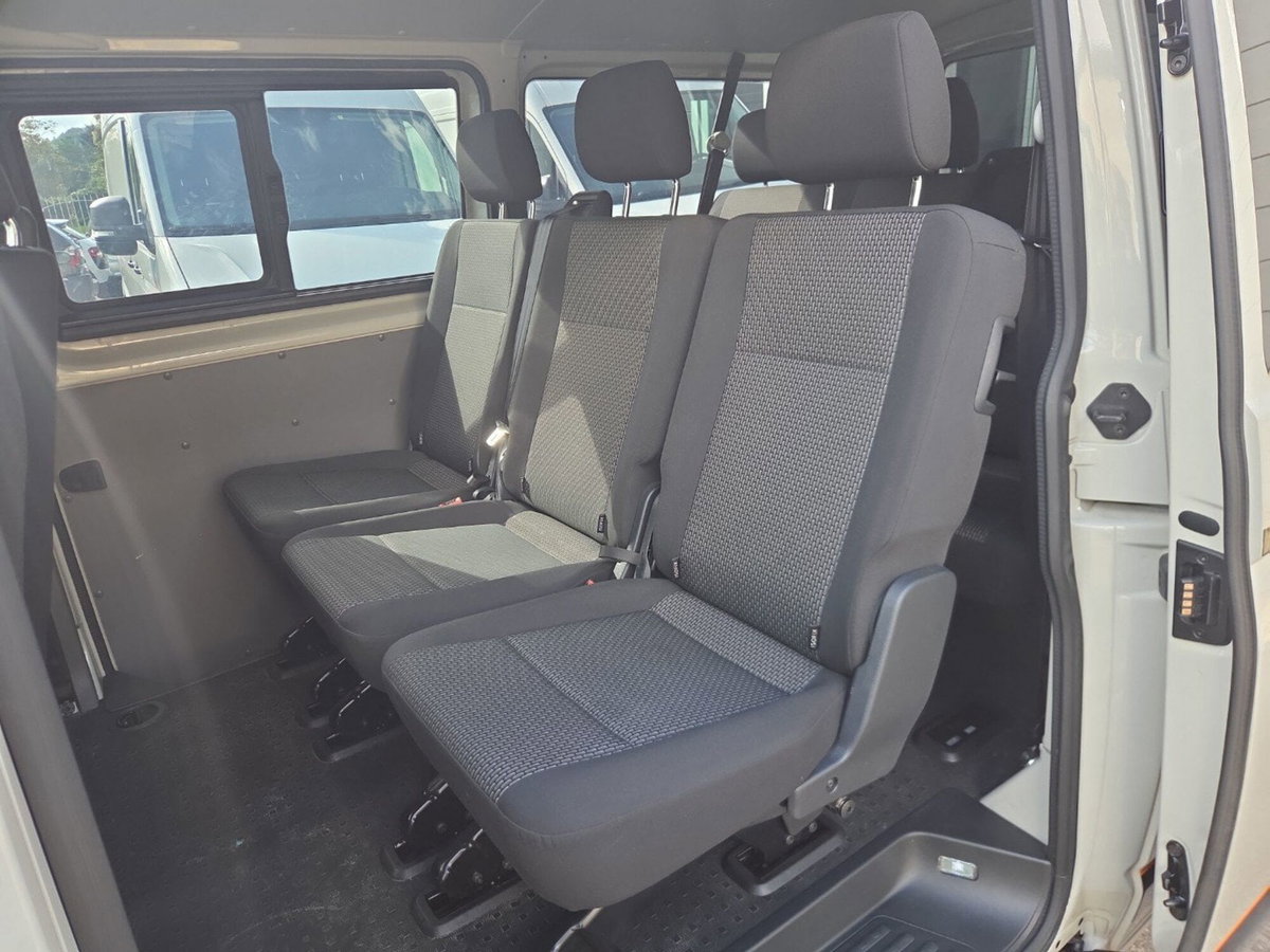 Volkswagen Veicoli Commerciali T6.1 Transporter 32 2.0 tdi 150cv kombi Business p.l. dsg7 (9)