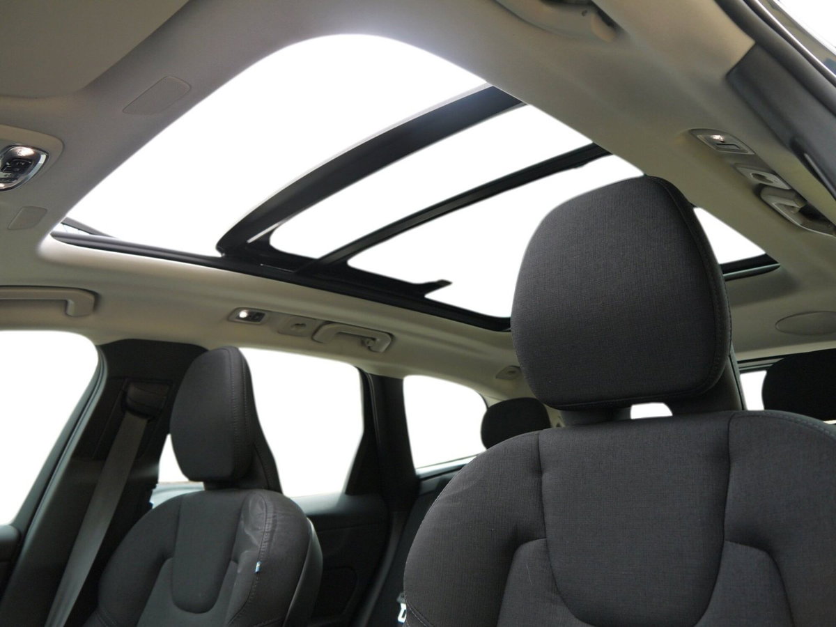 Volvo XC60 D4 Geartronic Momentum Pro (10)
