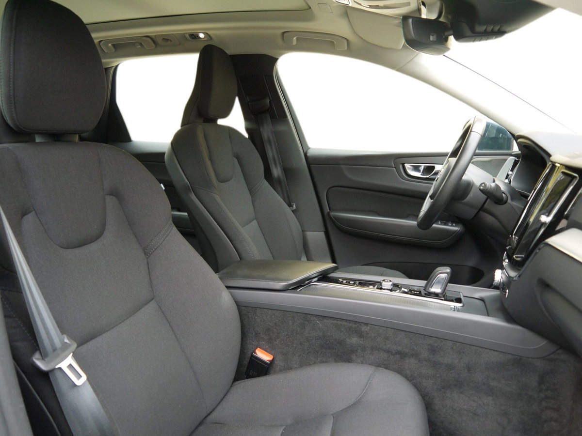 Volvo XC60 D4 Geartronic Momentum Pro (12)
