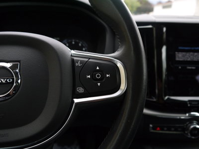 Volvo XC60 D4 Geartronic Momentum Pro (15)
