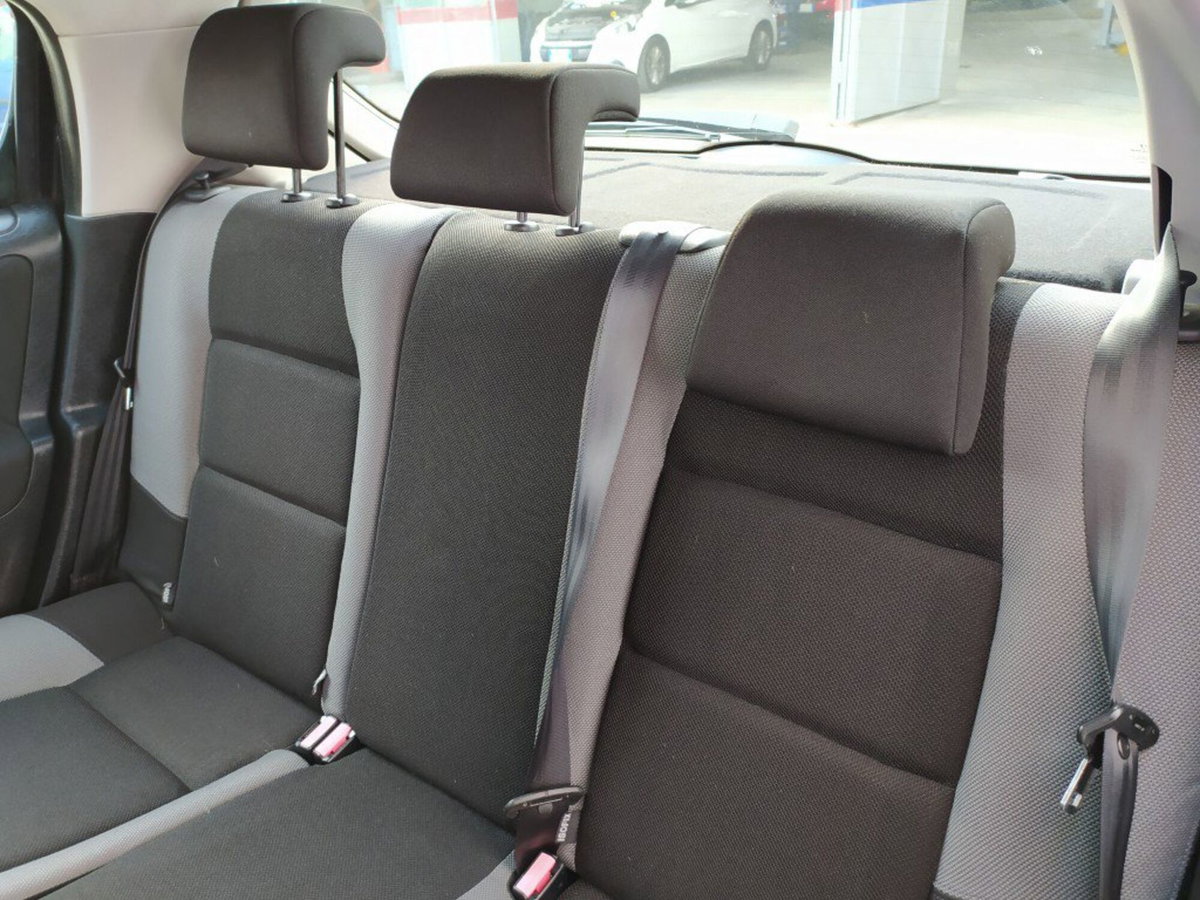 Peugeot 207 VTi 95CV 5p. Energie (14)