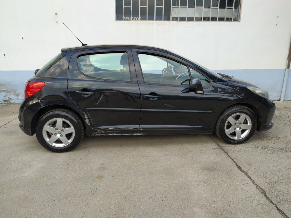 Peugeot 207 VTi 95CV 5p. Energie (3)