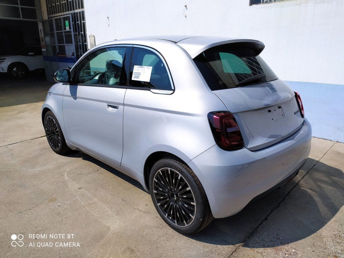 Fiat 500 1.0 hybrid Icon (11)