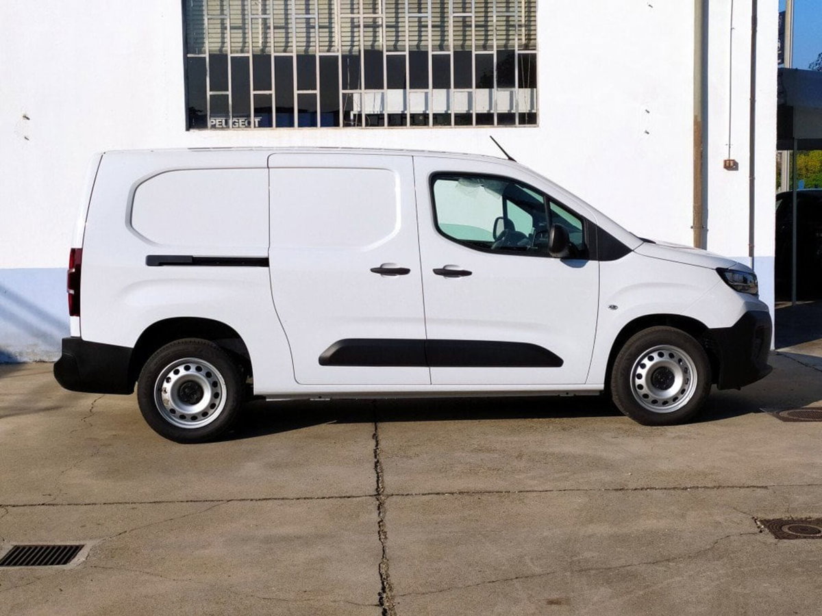 Peugeot Partner Furgone XL 1.5 diesel 100cv S&S (15)