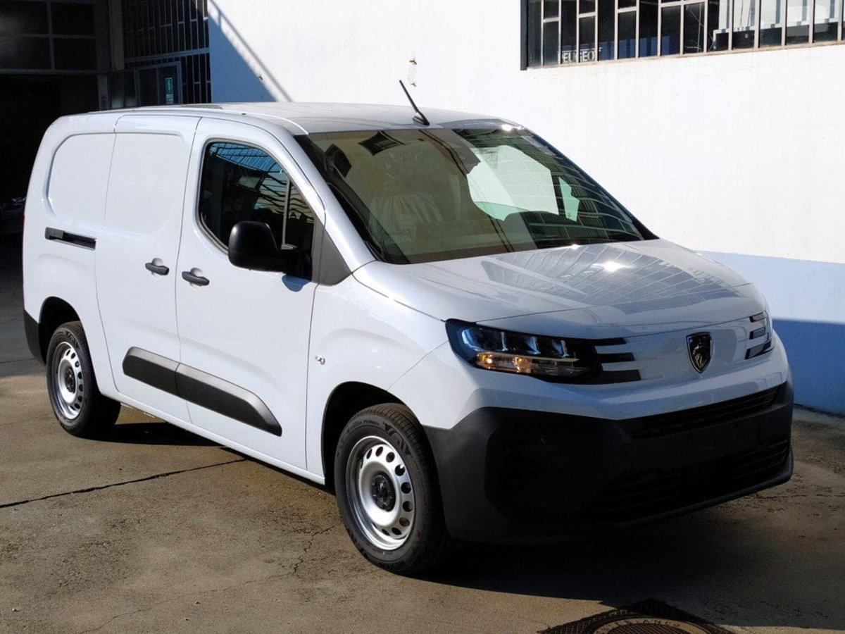 Peugeot Partner Furgone XL 1.5 diesel 100cv S&S (17)