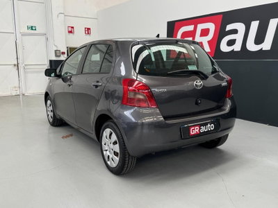 Toyota Yaris 1.3 5 porte Sol (10)