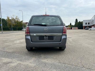 Opel Zafira 1.9 CDTI 120CV Cosmo (3)