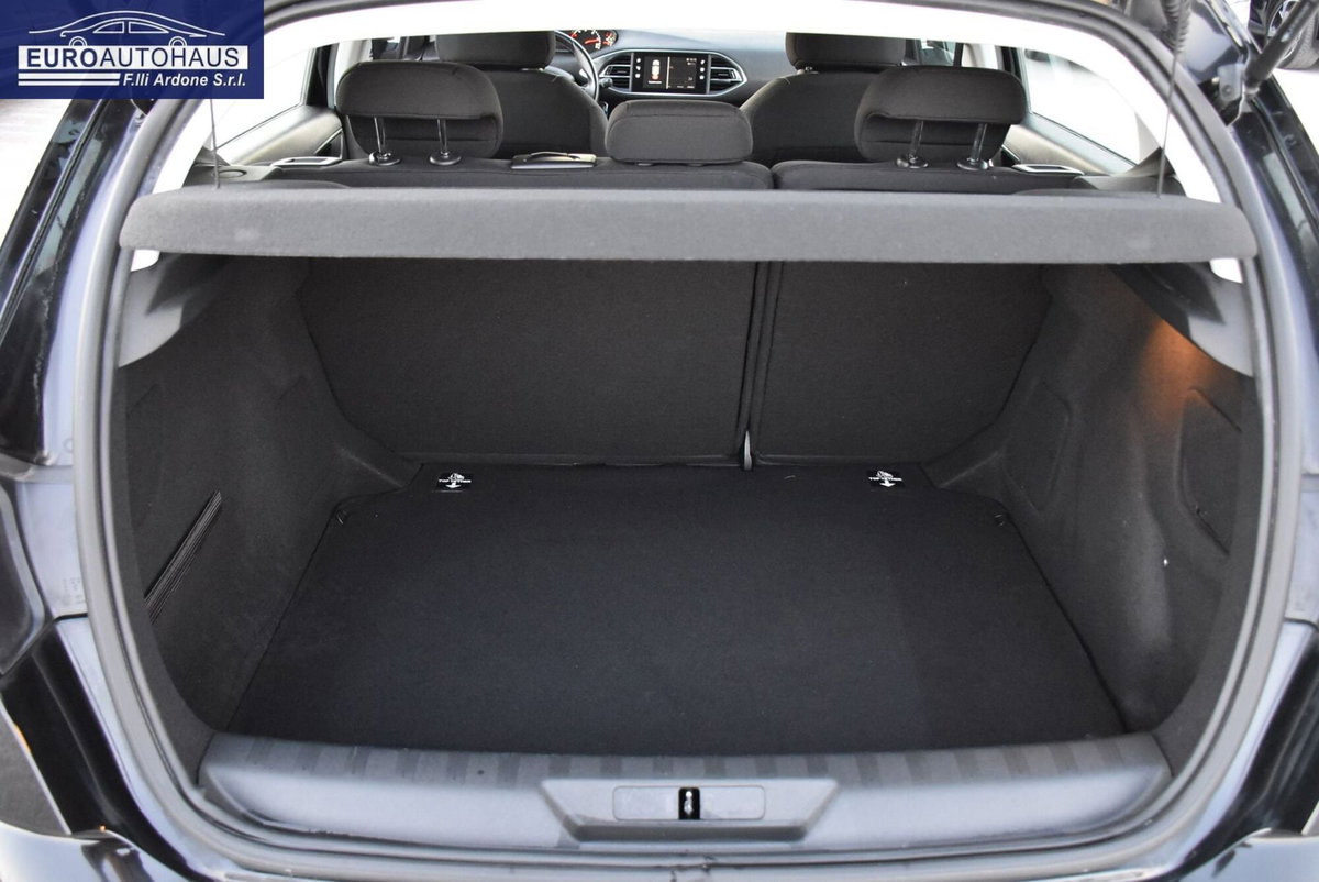 Peugeot 308 BlueHDi 130 S&S Business (13)
