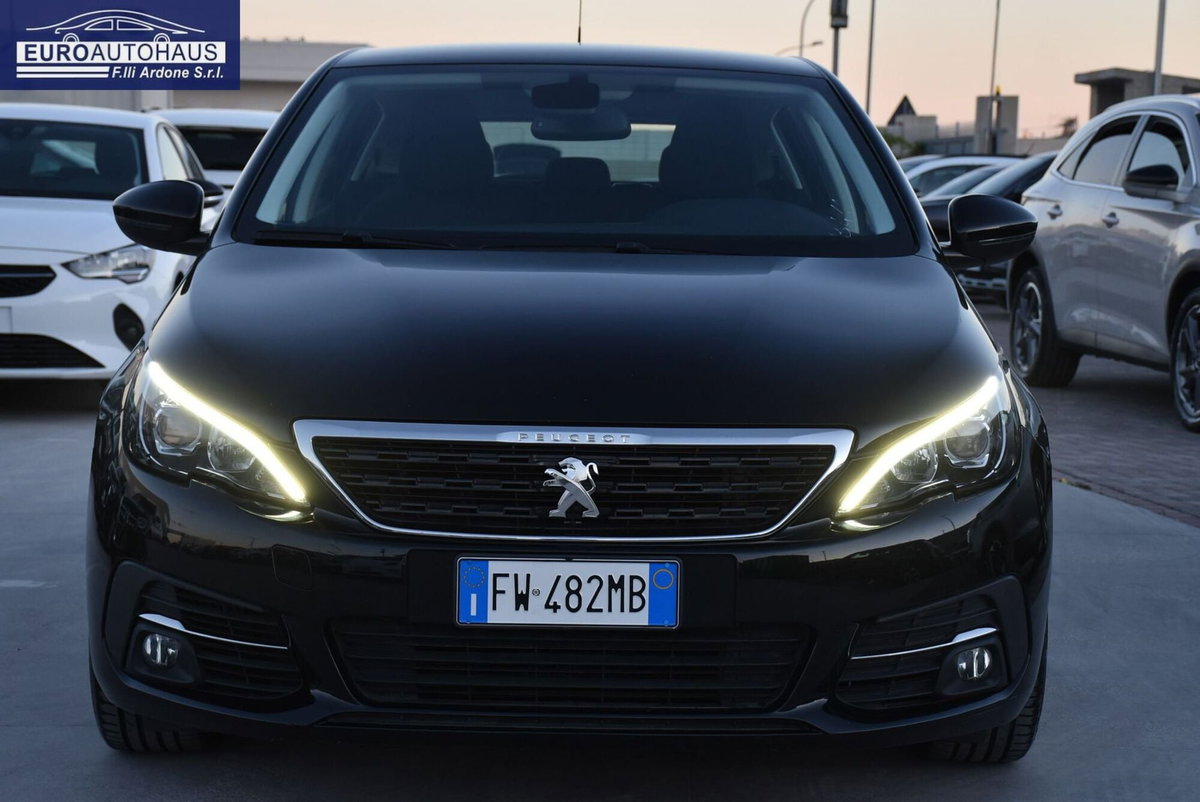 Peugeot 308 BlueHDi 130 S&S Business (2)