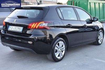 Peugeot 308 BlueHDi 130 S&S Business (4)