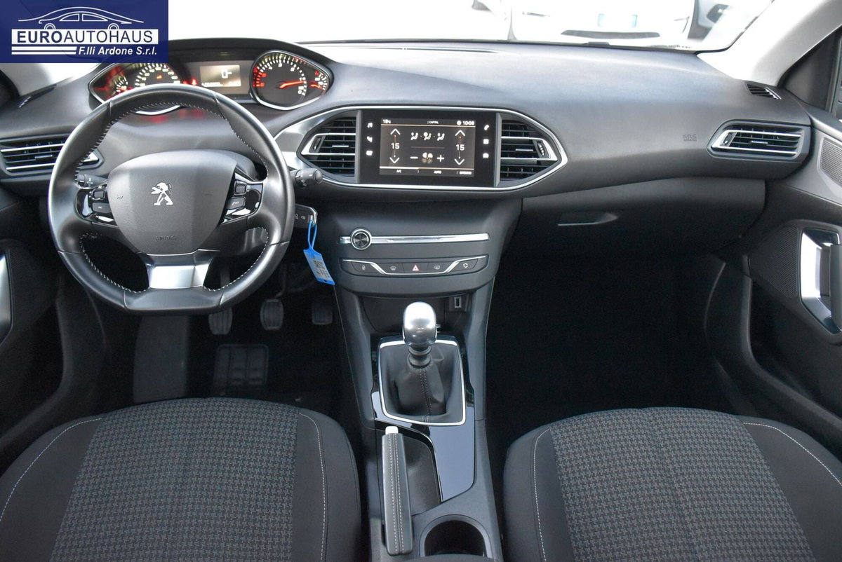 Peugeot 308 BlueHDi 130 S&S Business (7)