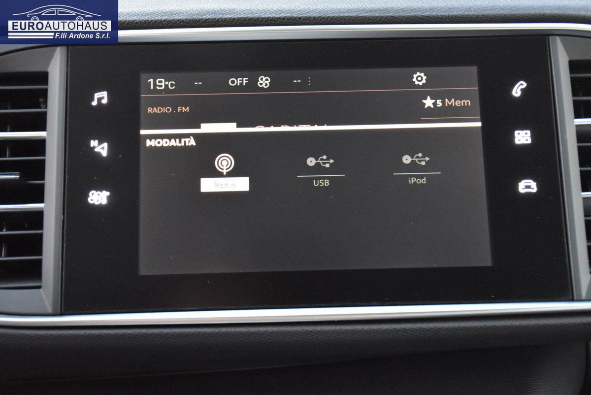Peugeot 308 BlueHDi 130 S&S Business (9)